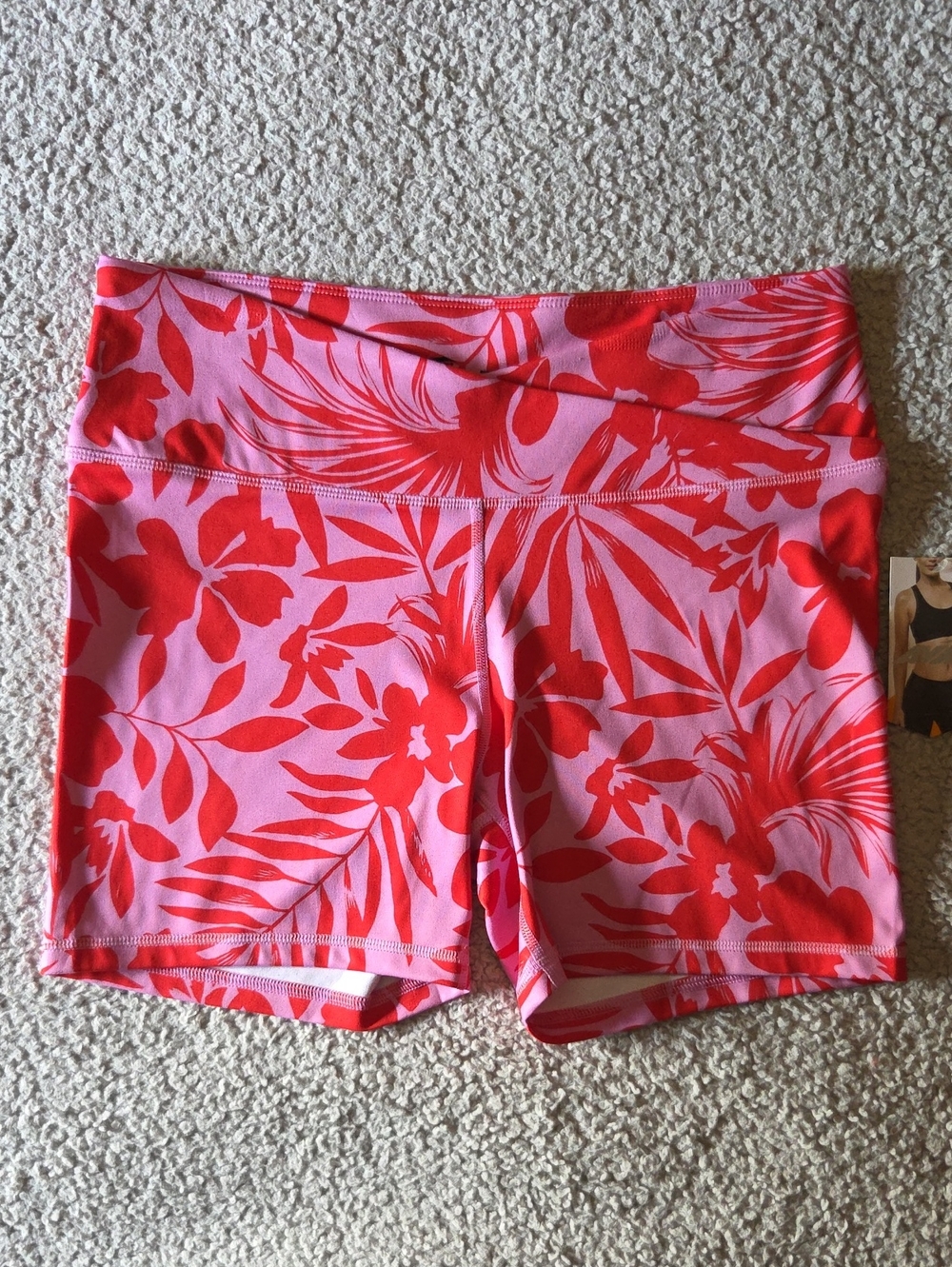 NWT Avia Active Crossover Waist 5 inch Patterned Biker Short in Pink Havana Palm